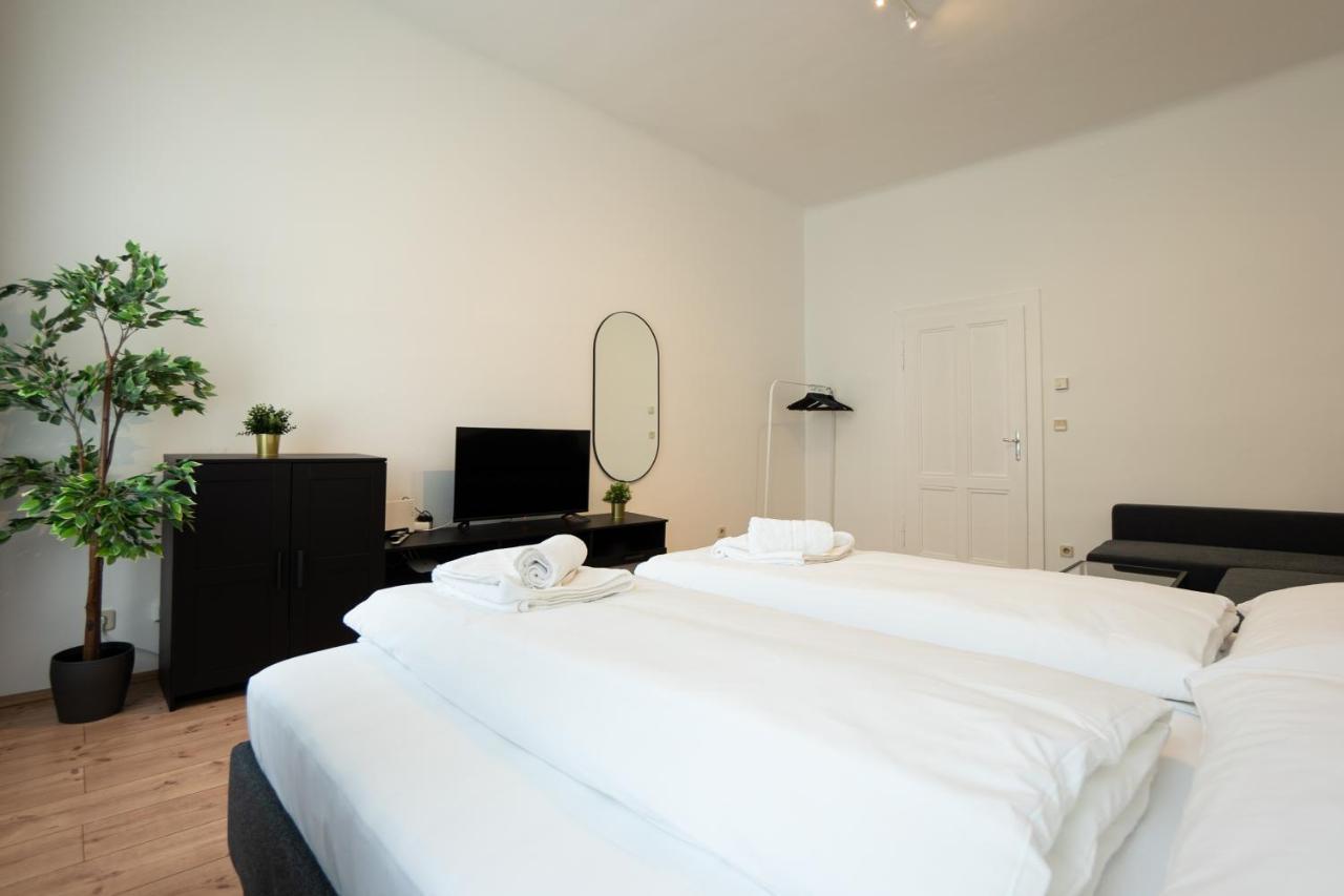 Lovely 1-Bedroom Apartment Next To Praterstern Wien Exteriör bild