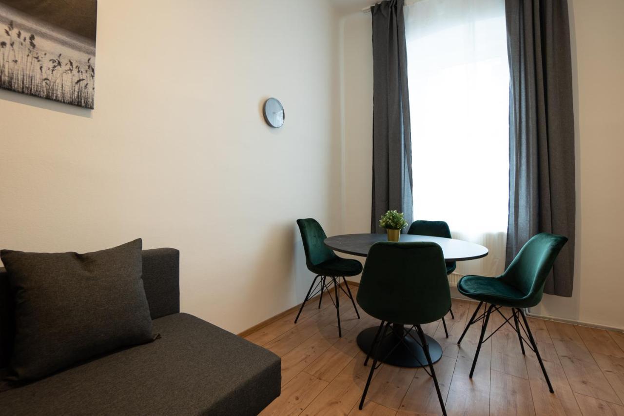 Lovely 1-Bedroom Apartment Next To Praterstern Wien Exteriör bild