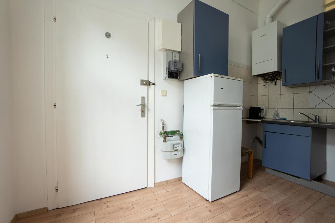 Lovely 1-Bedroom Apartment Next To Praterstern Wien Exteriör bild